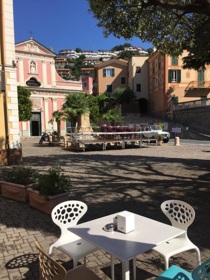 Albergo Franzone Tovo San Giacomo Екстер'єр фото